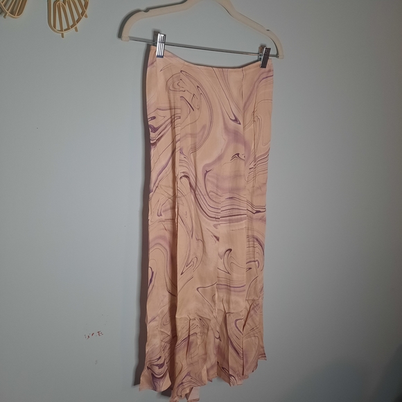 Olivaceous Peach and Purple Swirl Skirt With Right Sided Slit - Picture 3 of 5